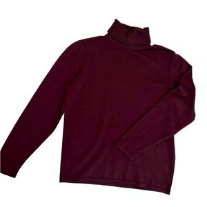 Henri Bendel’s Wool Turtle neck ♥️♥️